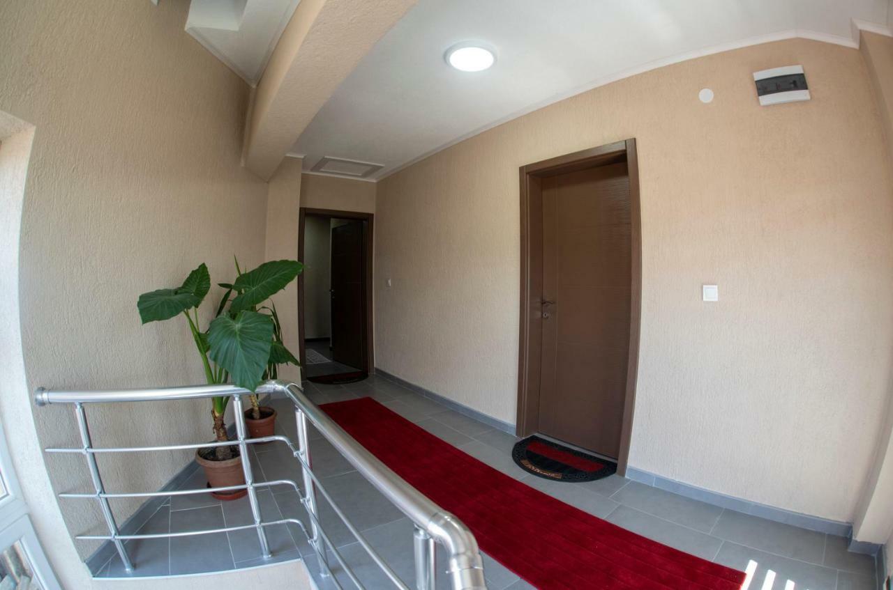 Dionis Rooms & Apartments Prilep Eksteriør billede