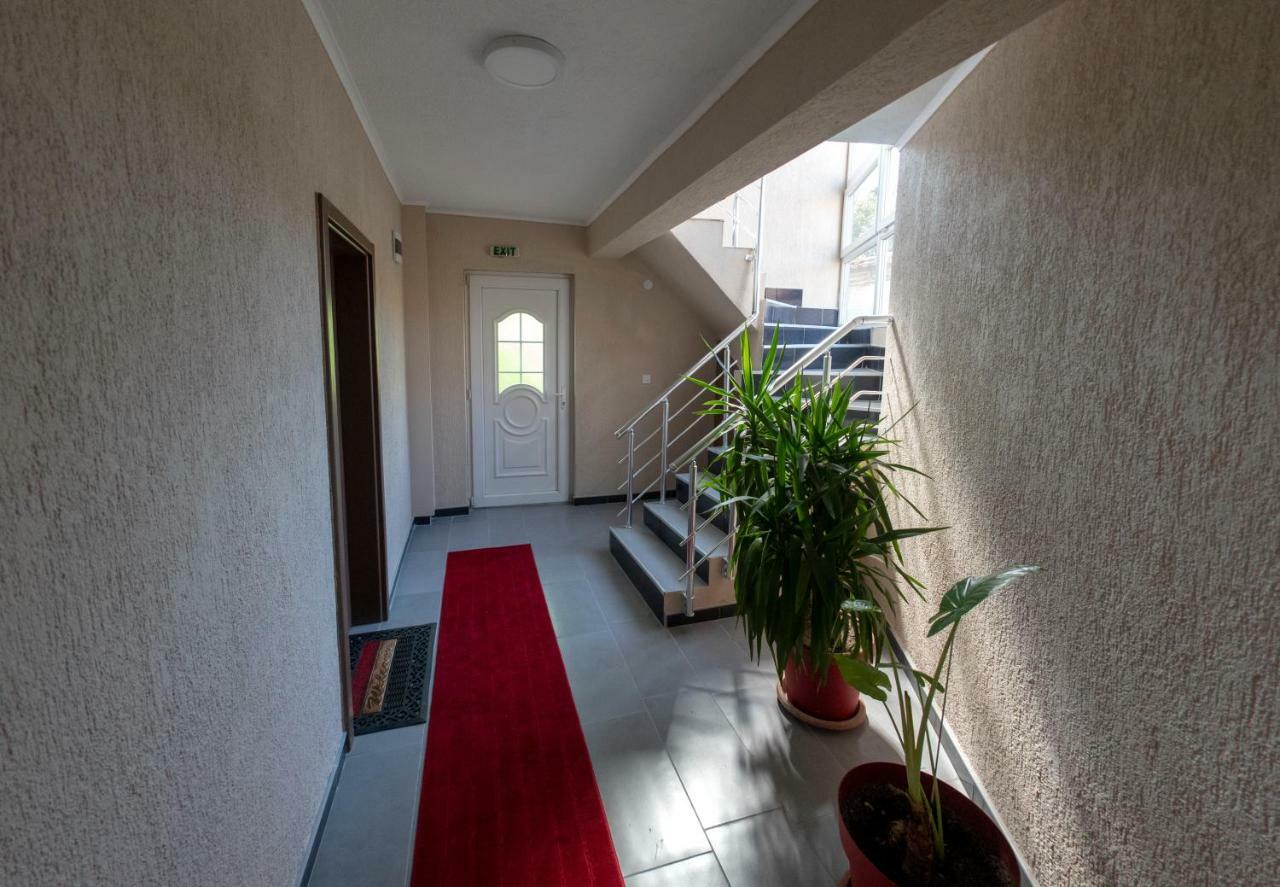 Dionis Rooms & Apartments Prilep Eksteriør billede