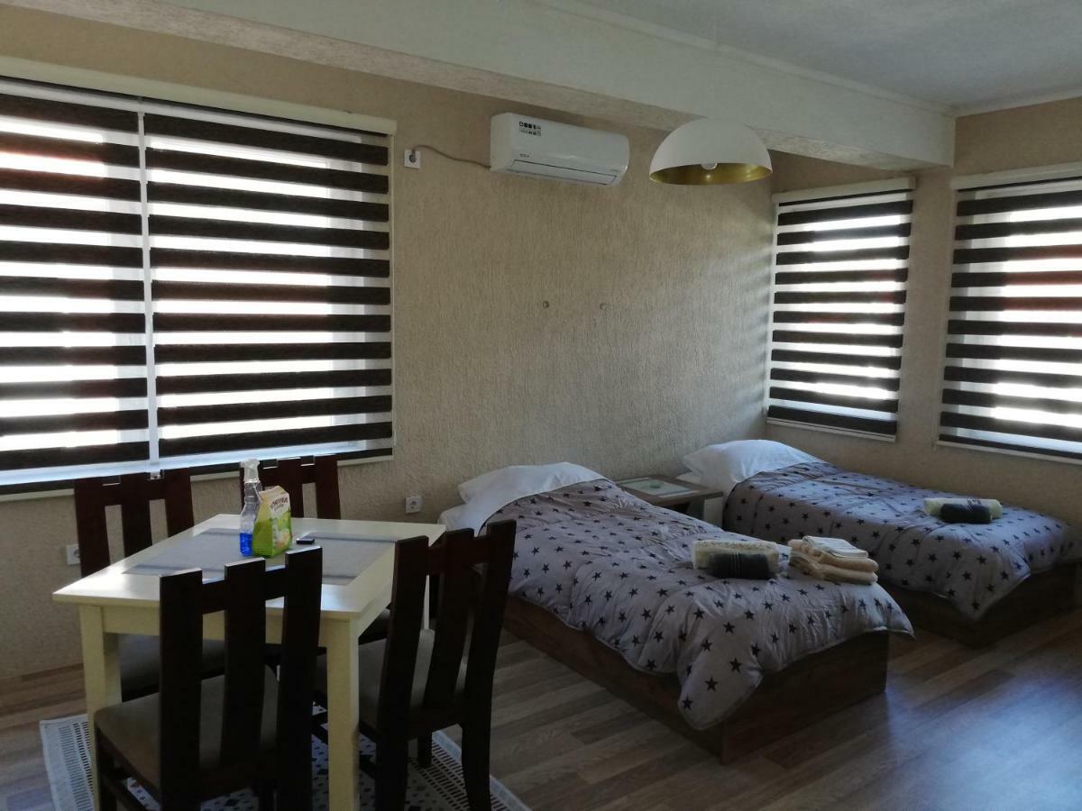 Dionis Rooms & Apartments Prilep Eksteriør billede